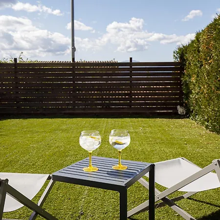 Casa Con Bonitas Vistas En Montjuic Girona
