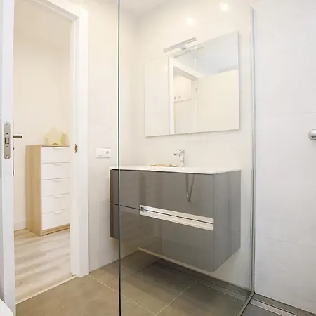 Chalet Casa Con Bonitas Vistas En Montjuic *
