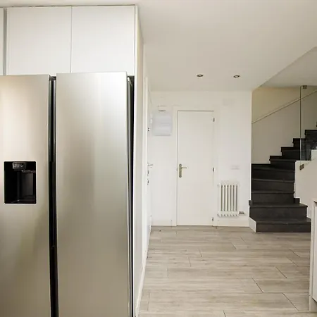 Casa Con Bonitas Vistas En Montjuic בקתה ז'ירונה