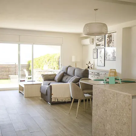 Casa Con Bonitas Vistas En Montjuic ז'ירונה